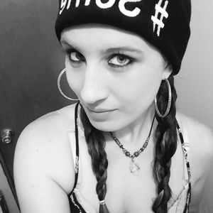 Meet your Posher, Carly